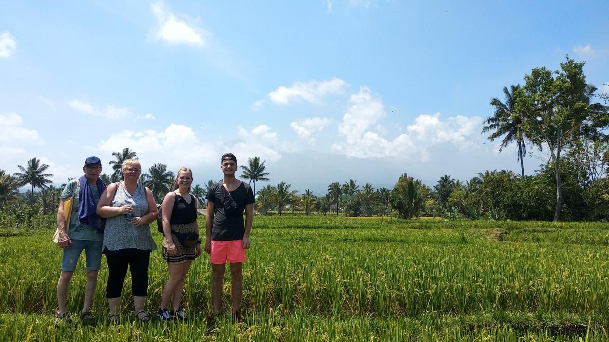 Alfarizi Homestay Tetebatu Buitenkant foto